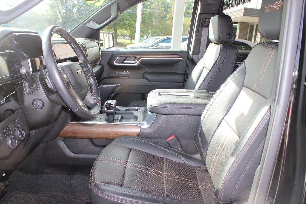 used 2022 Chevrolet Silverado 1500 car, priced at $48,865
