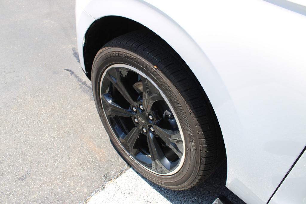 used 2023 Ford Expedition car, priced at $56,997