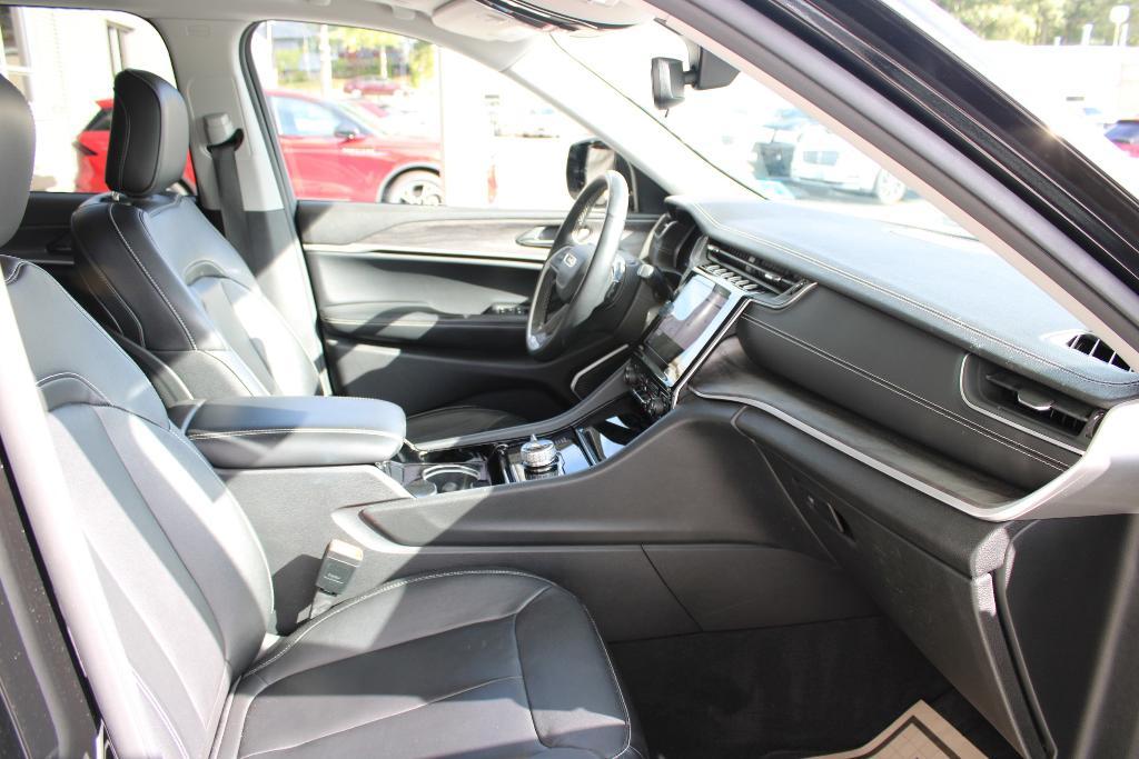 used 2022 Jeep Grand Cherokee car, priced at $27,910