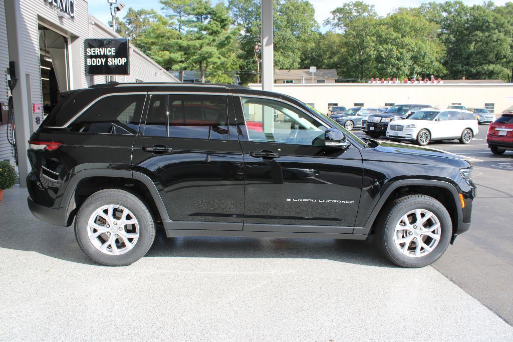 used 2022 Jeep Grand Cherokee car, priced at $27,910