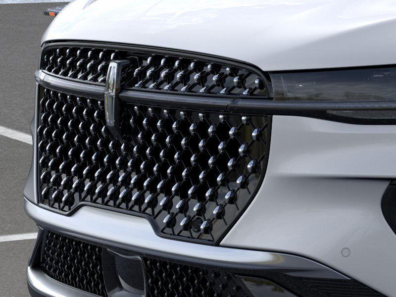 new 2025 Lincoln Nautilus car, priced at $56,588