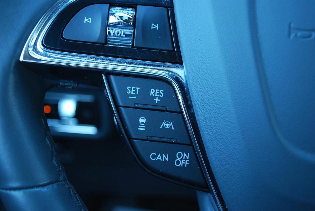 used 2022 Lincoln Nautilus car, priced at $39,916