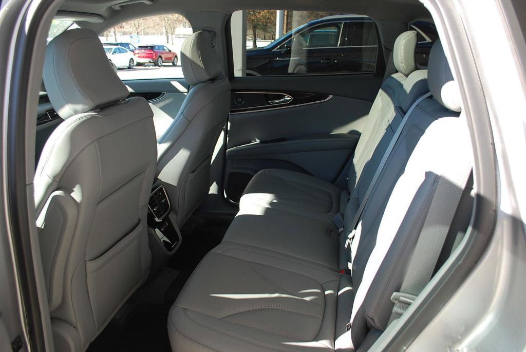 used 2022 Lincoln Nautilus car, priced at $39,916