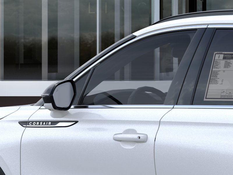 new 2025 Lincoln Corsair car, priced at $50,670