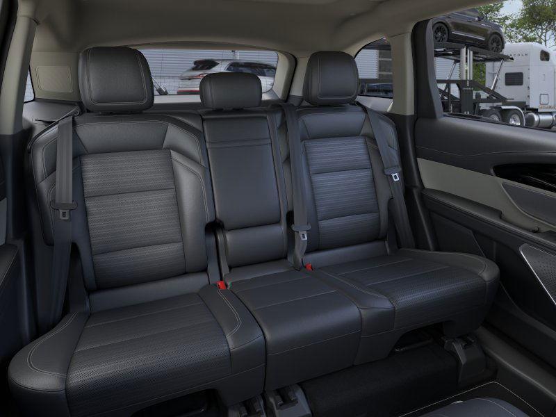 new 2025 Lincoln Nautilus car, priced at $66,023