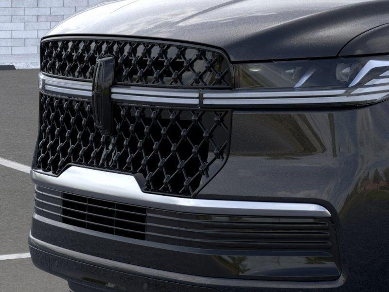 new 2025 Lincoln Navigator car, priced at $109,435