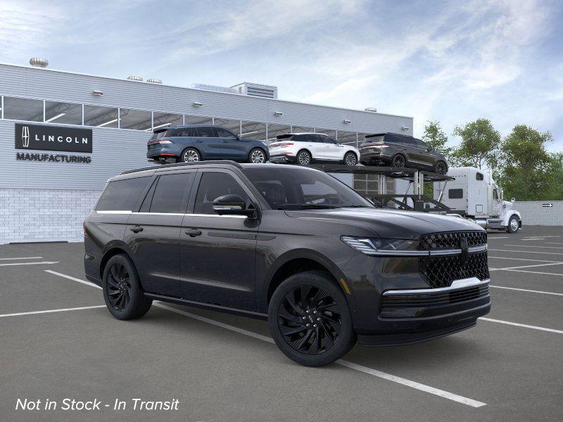 new 2025 Lincoln Navigator car, priced at $109,435