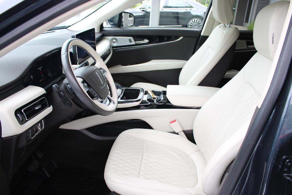 used 2022 Lincoln Nautilus car, priced at $37,847