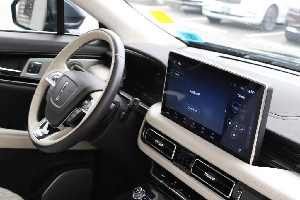 used 2022 Lincoln Nautilus car, priced at $37,847