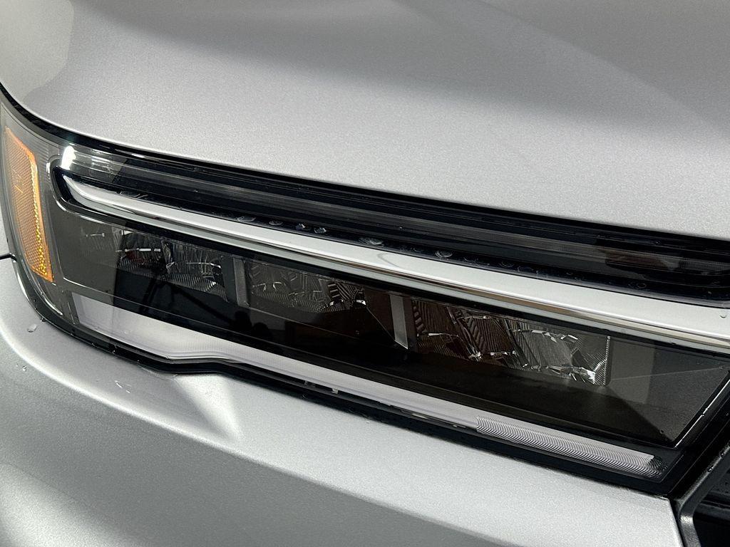 new 2025 Honda Pilot car, priced at $45,434