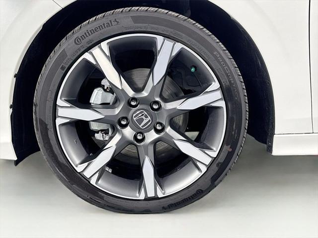 new 2025 Honda Civic Hybrid car, priced at $33,555