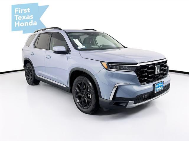 new 2025 Honda Pilot car, priced at $49,766