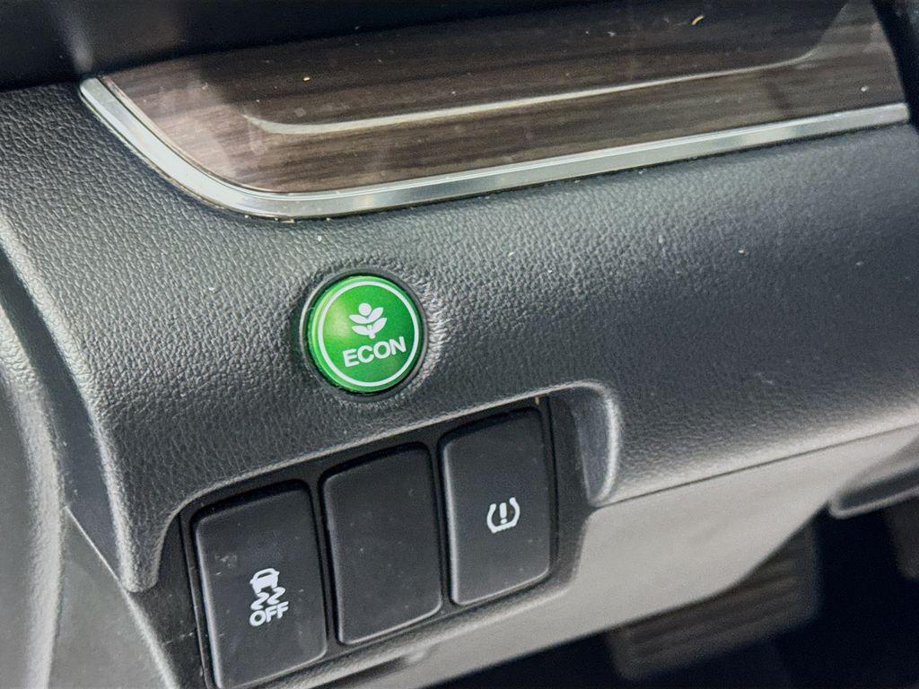 used 2016 Honda CR-V car, priced at $14,897