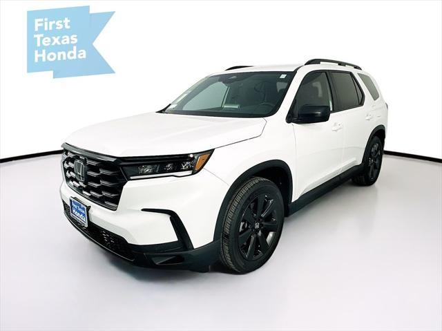 new 2025 Honda Pilot car, priced at $41,586