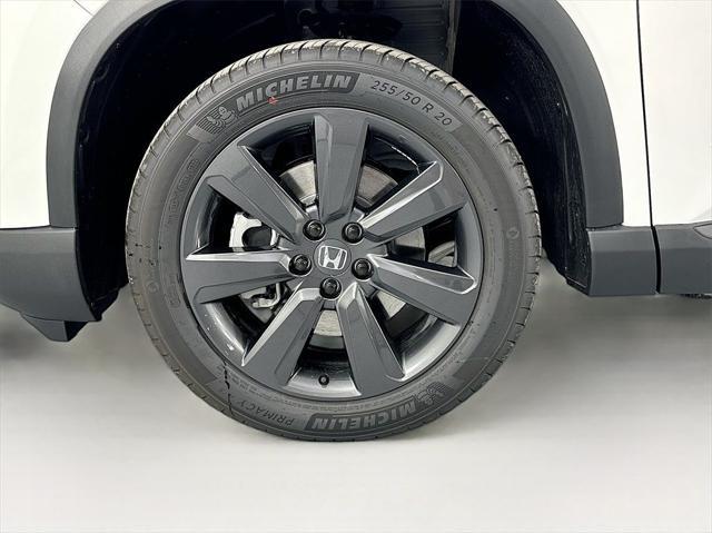 new 2025 Honda Pilot car, priced at $41,586