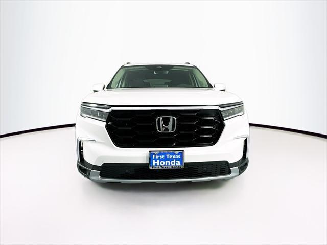 new 2025 Honda Pilot car, priced at $49,350