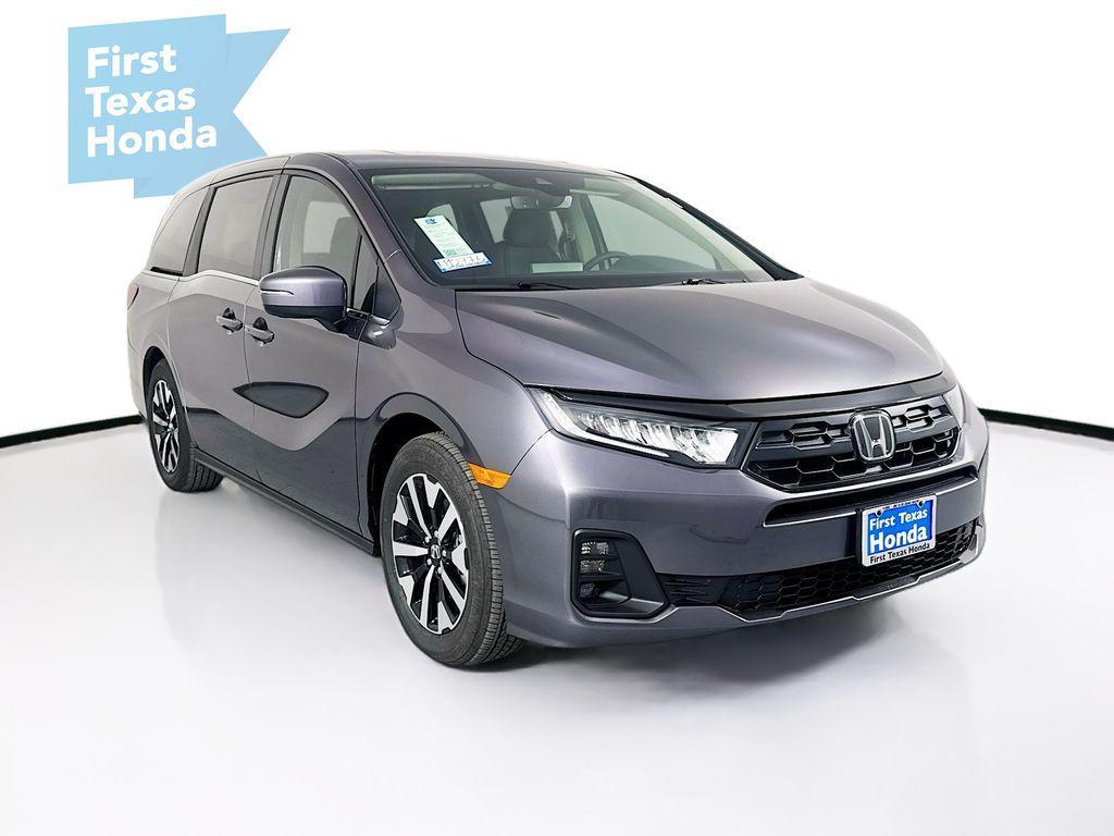 new 2026 Honda Odyssey car, priced at $44,290