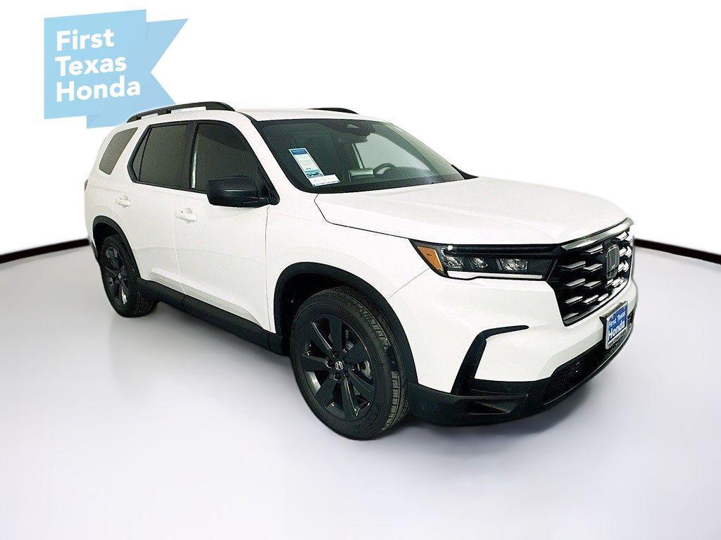 used 2025 Honda Pilot car, priced at $42,105