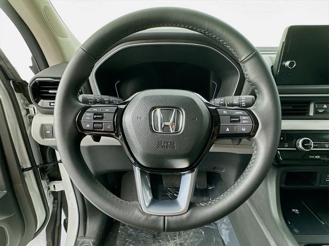 used 2025 Honda Pilot car, priced at $42,945