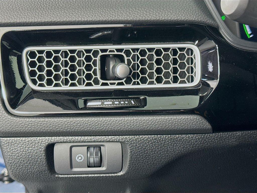 new 2026 Honda Civic Hybrid car, priced at $33,266