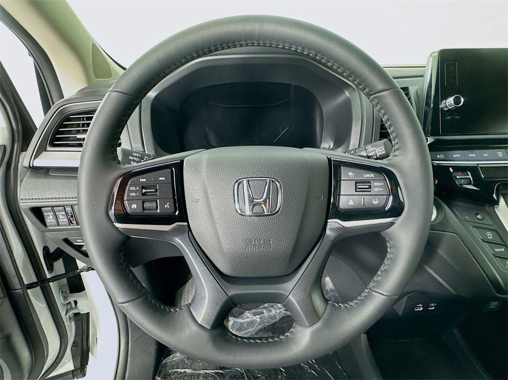used 2025 Honda Odyssey car, priced at $42,777