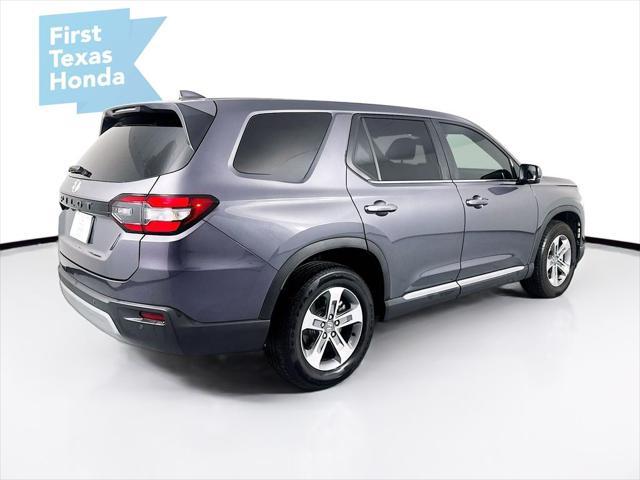 used 2025 Honda Pilot car, priced at $45,897
