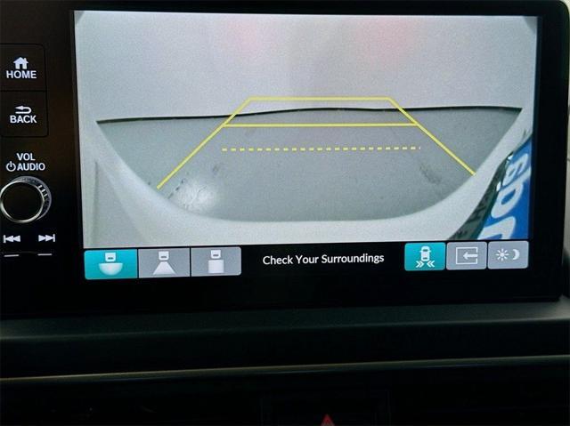 used 2025 Honda Pilot car, priced at $45,897