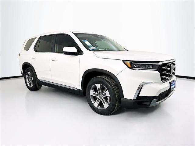 new 2025 Honda Pilot car, priced at $44,043