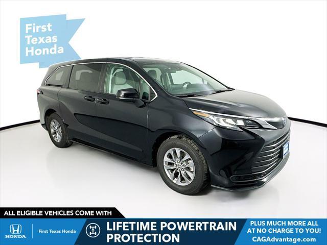 used 2022 Toyota Sienna car, priced at $33,687