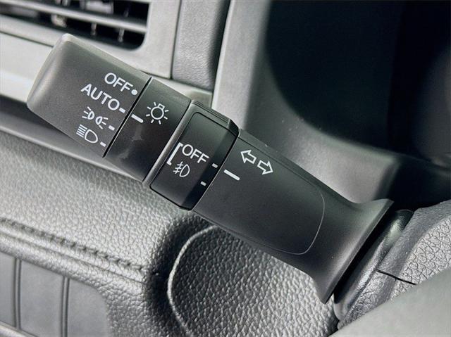 used 2025 Honda Odyssey car, priced at $41,997