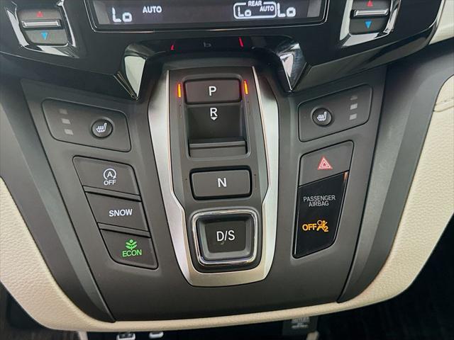 used 2025 Honda Odyssey car, priced at $42,897