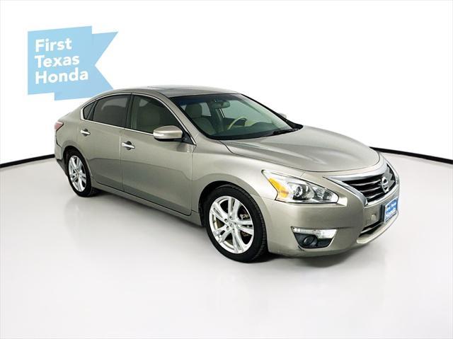 used 2013 Nissan Altima car, priced at $12,734