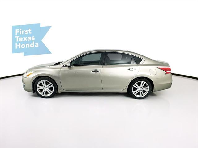 used 2013 Nissan Altima car, priced at $10,987