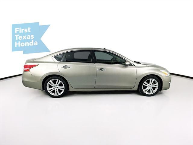 used 2013 Nissan Altima car, priced at $10,987