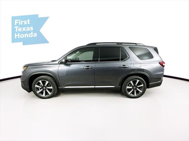 used 2025 Honda Pilot car, priced at $45,630