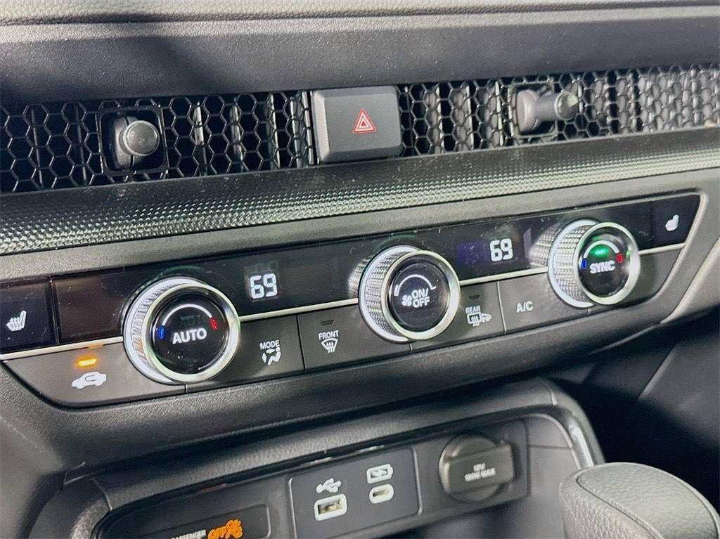 used 2025 Honda CR-V car, priced at $34,426