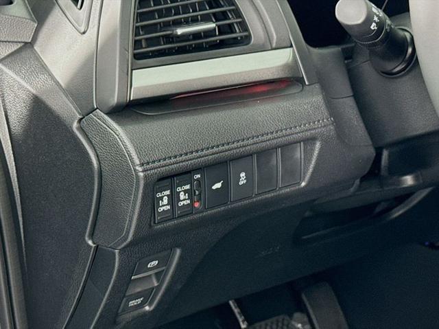 new 2025 Honda Odyssey car, priced at $44,756