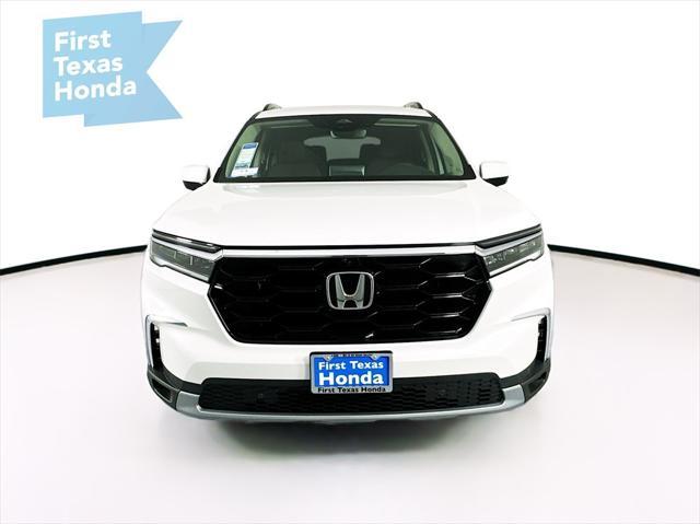 new 2025 Honda Pilot car, priced at $54,930