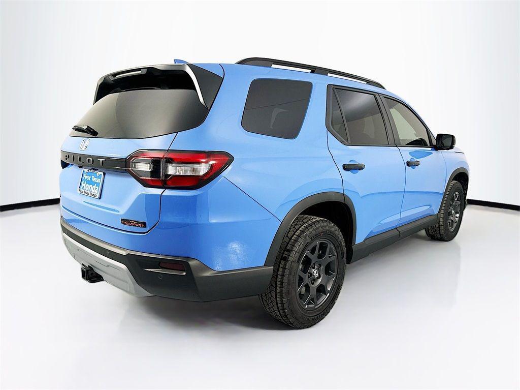 new 2025 Honda Pilot car, priced at $49,766