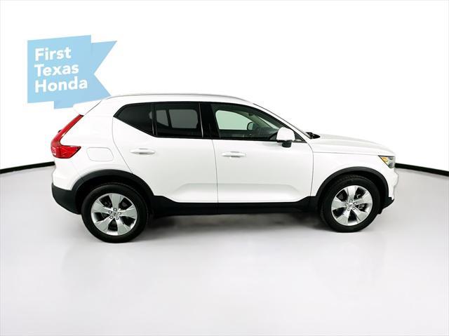 used 2022 Volvo XC40 car, priced at $28,462