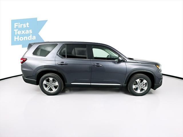 new 2025 Honda Pilot car, priced at $46,995