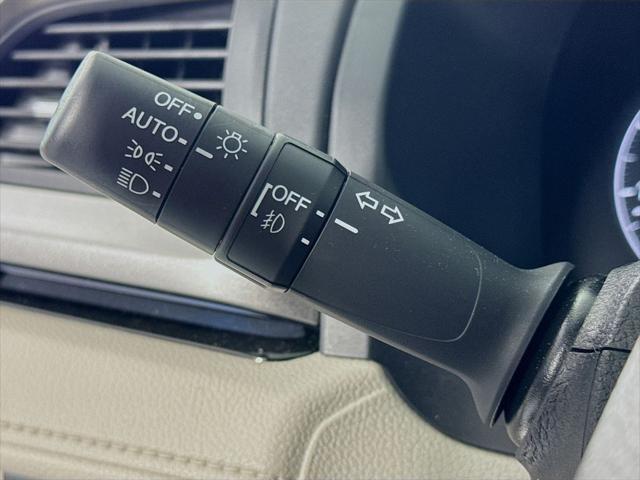 used 2025 Honda Odyssey car, priced at $45,997