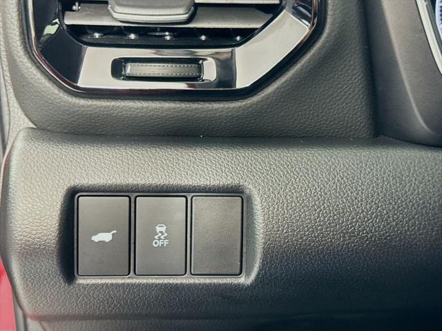 used 2025 Honda Pilot car, priced at $47,997