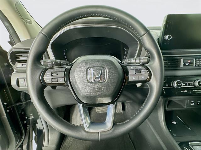 used 2024 Honda Pilot car, priced at $42,997