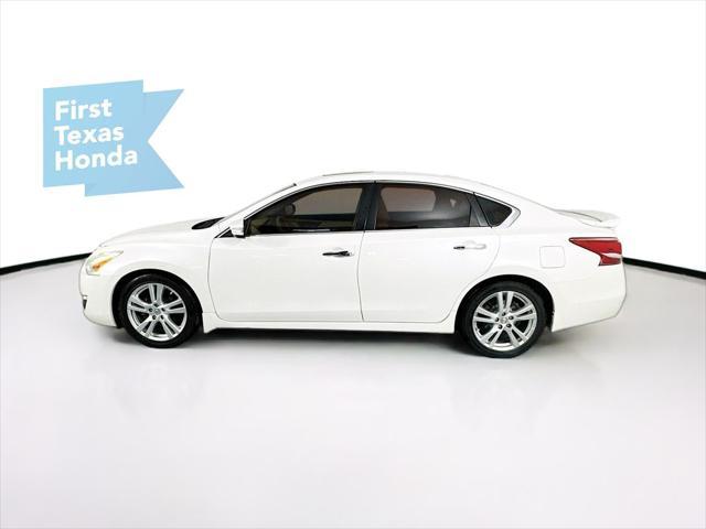 used 2013 Nissan Altima car, priced at $9,997