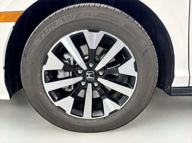 used 2025 Honda Odyssey car, priced at $43,497