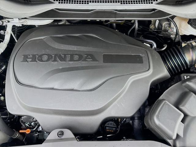 used 2025 Honda Odyssey car, priced at $43,487