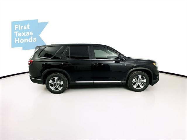 new 2025 Honda Pilot car, priced at $46,995