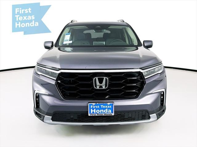 new 2025 Honda Pilot car, priced at $49,585