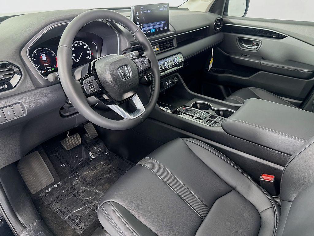 new 2025 Honda Pilot car, priced at $51,362